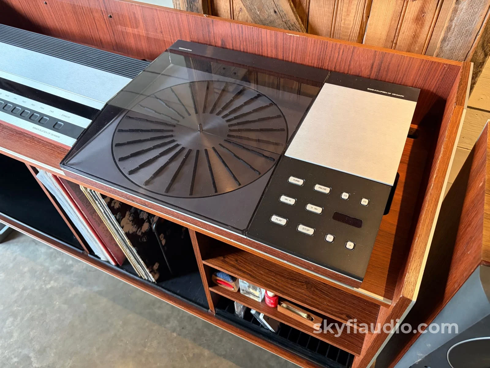 Bang & Olufsen B&O Complete System - Including Receiver, Turntable, Speakers  and Original Rare Cabinet - Image 7