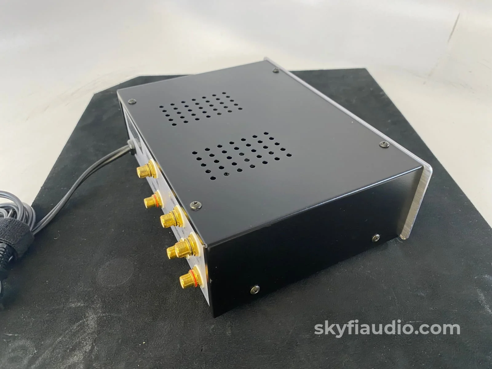 Electronics Service Labs - Bridging Amplifier Device - Image 5