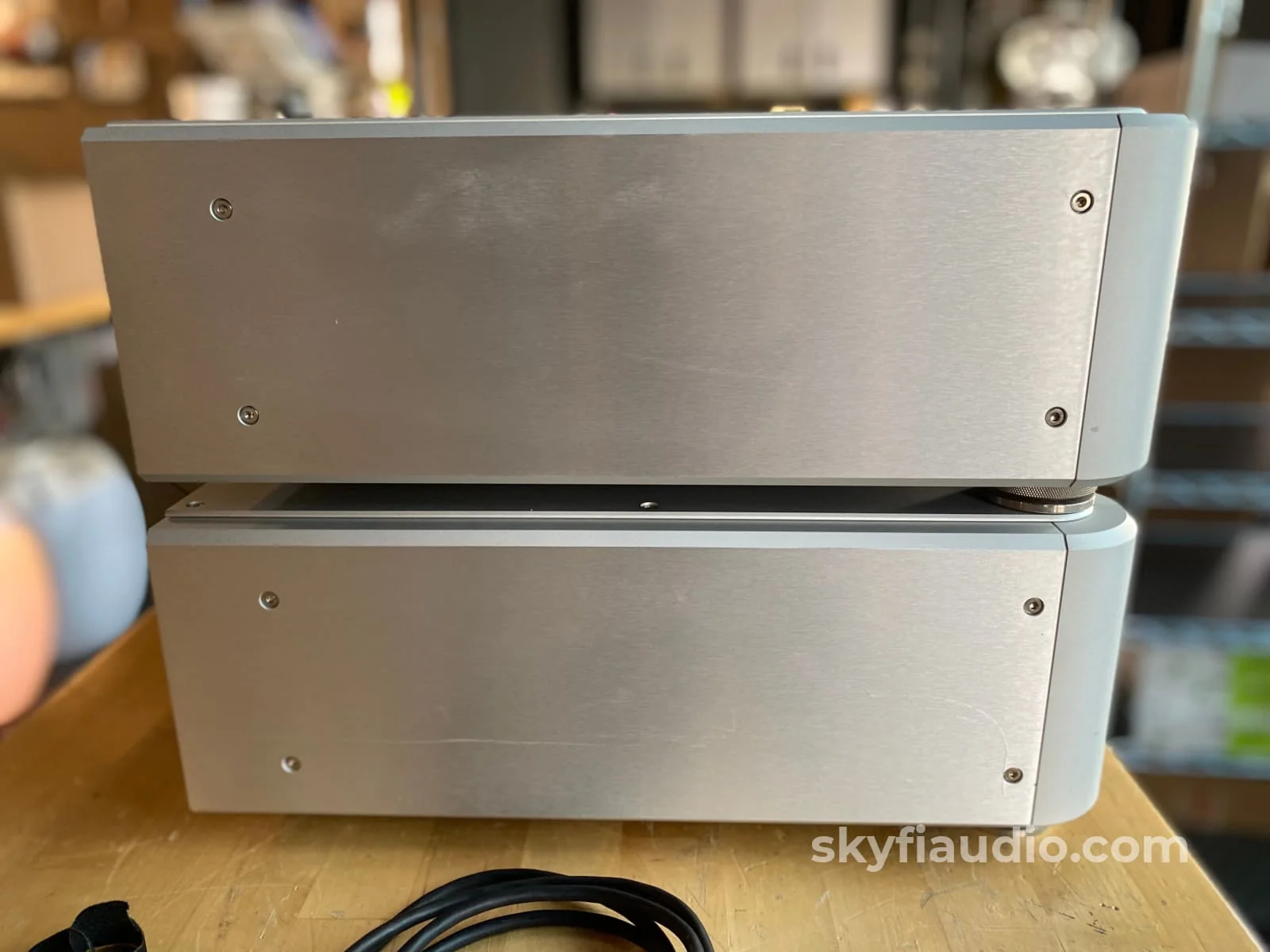 Esoteric P-03 SACD/CD Transport & D-03 D/A Converter (DAC) - Image 18