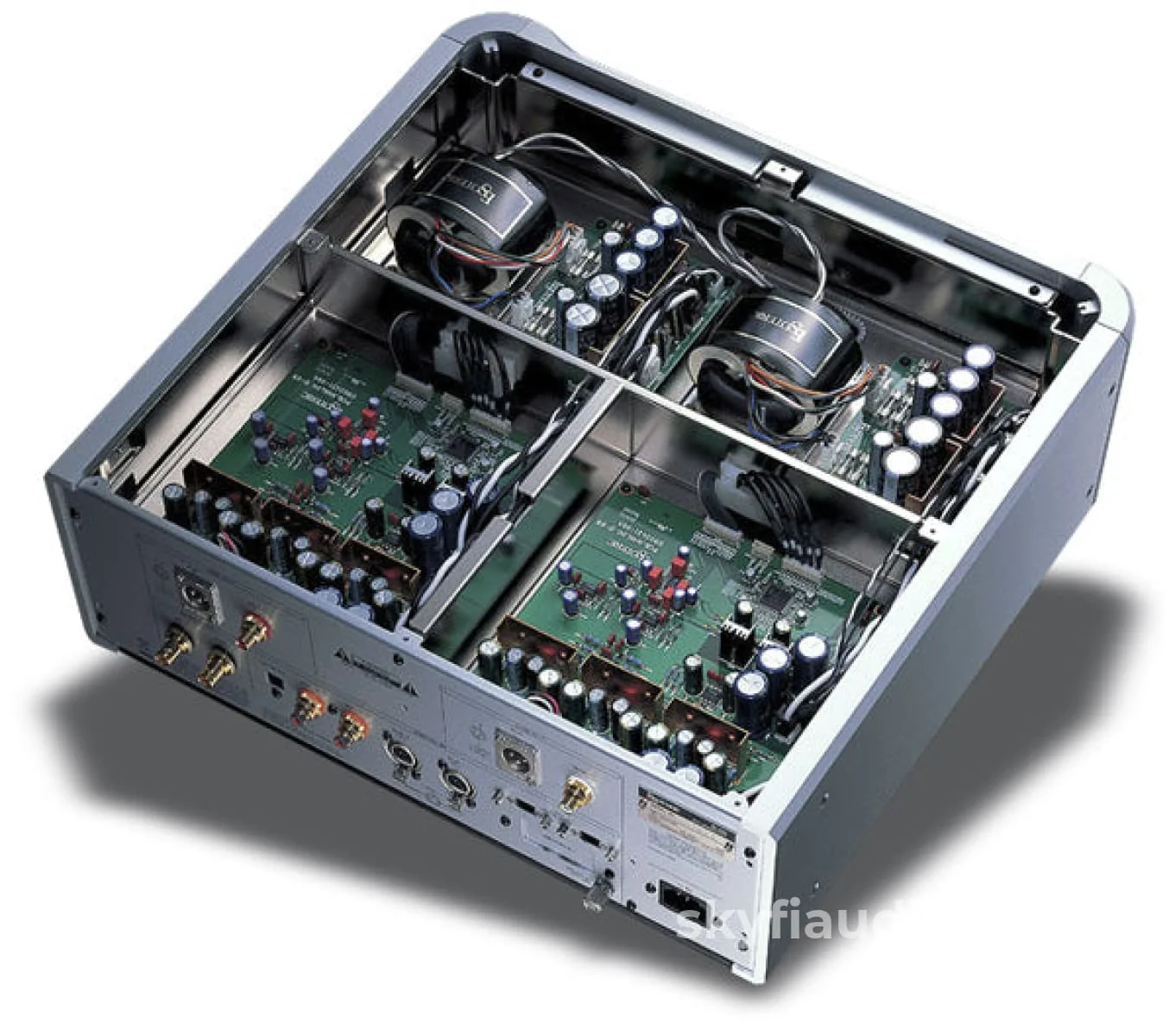 Esoteric P-03 SACD/CD Transport & D-03 D/A Converter (DAC) - Image 23