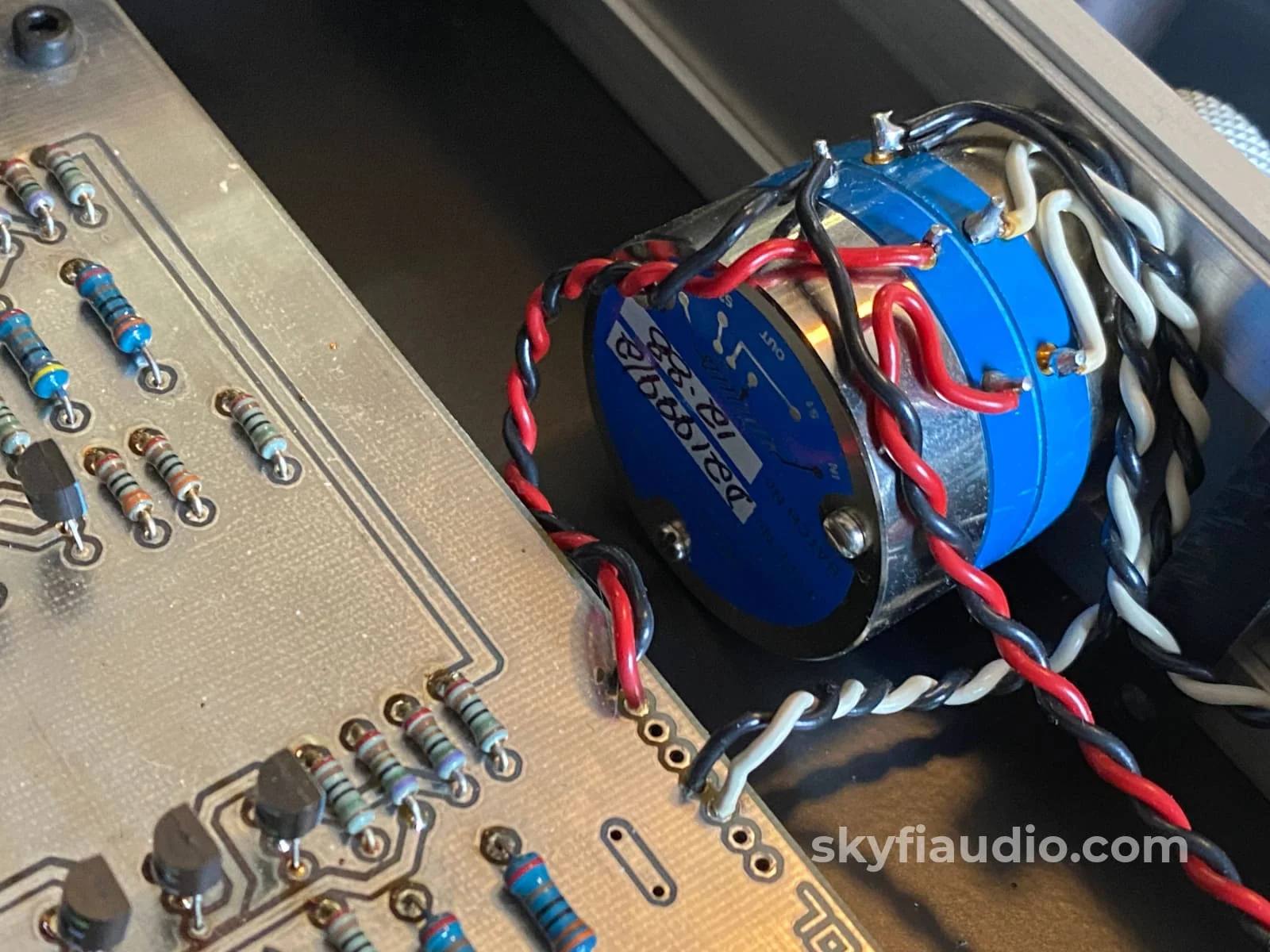 Goldmund Memesis 7 Preamp w/ MC Phono and Penny & Giles Volume Control - SkyFi Restored - Image 6