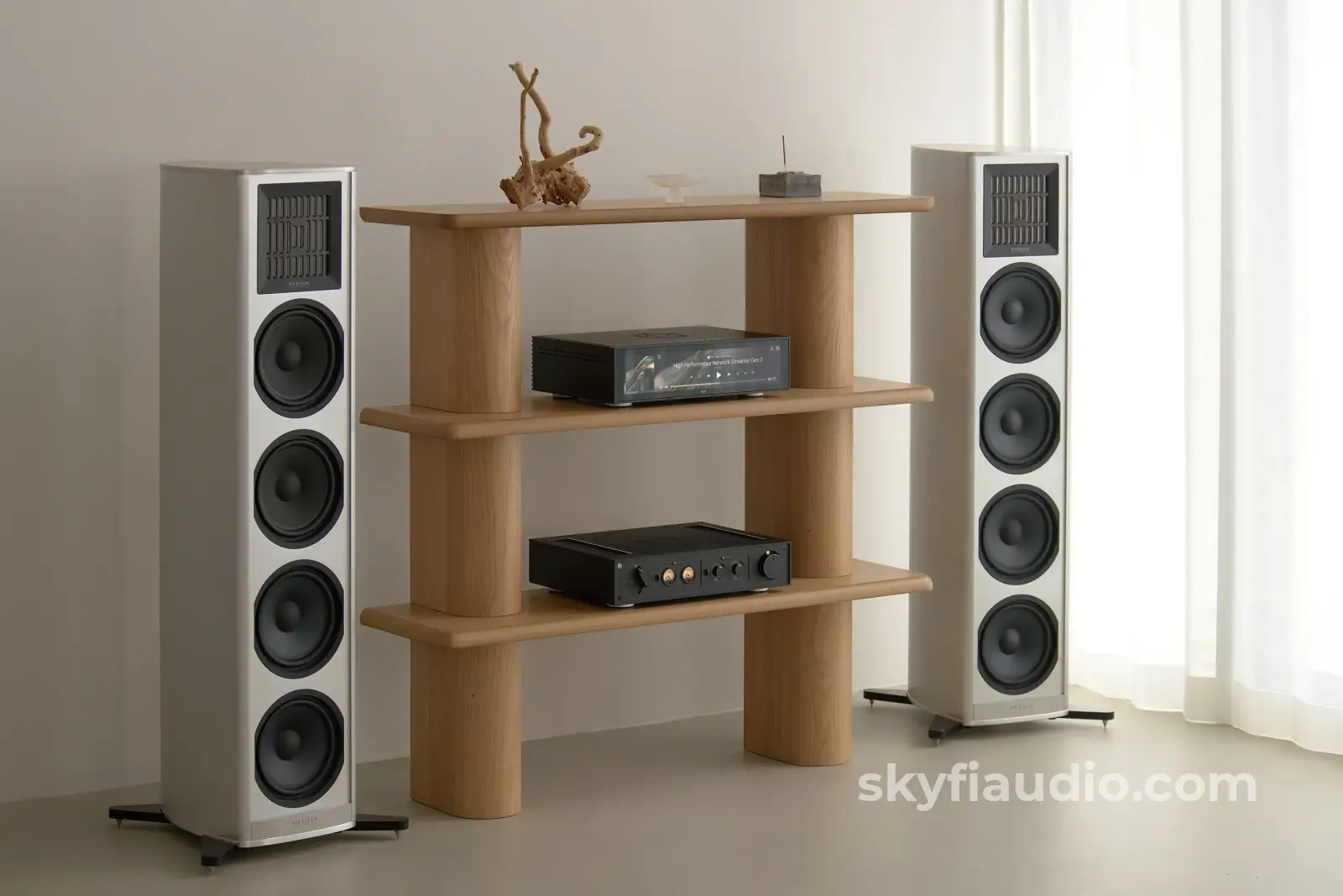 HiFi Rose RS151 Flagship Gen 2 High Performance Network Streamer and DAC - Image 10