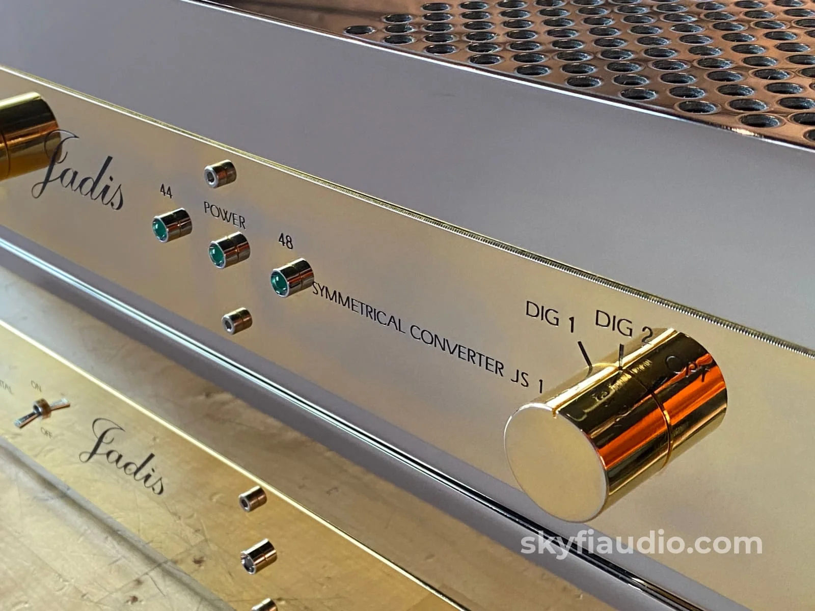 Jadis JS1 MKI Dual Chassis Tube DAC with Tube Power Supply - Made In France - Image 3