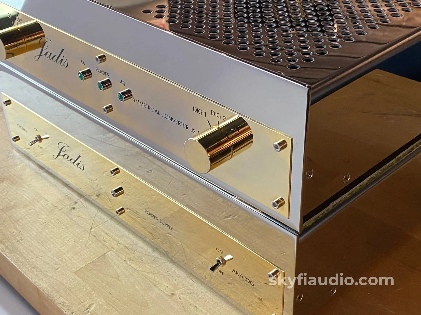 Jadis JS1 MKI Dual Chassis Tube DAC with Tube Power Supply - Made In France - Image 4