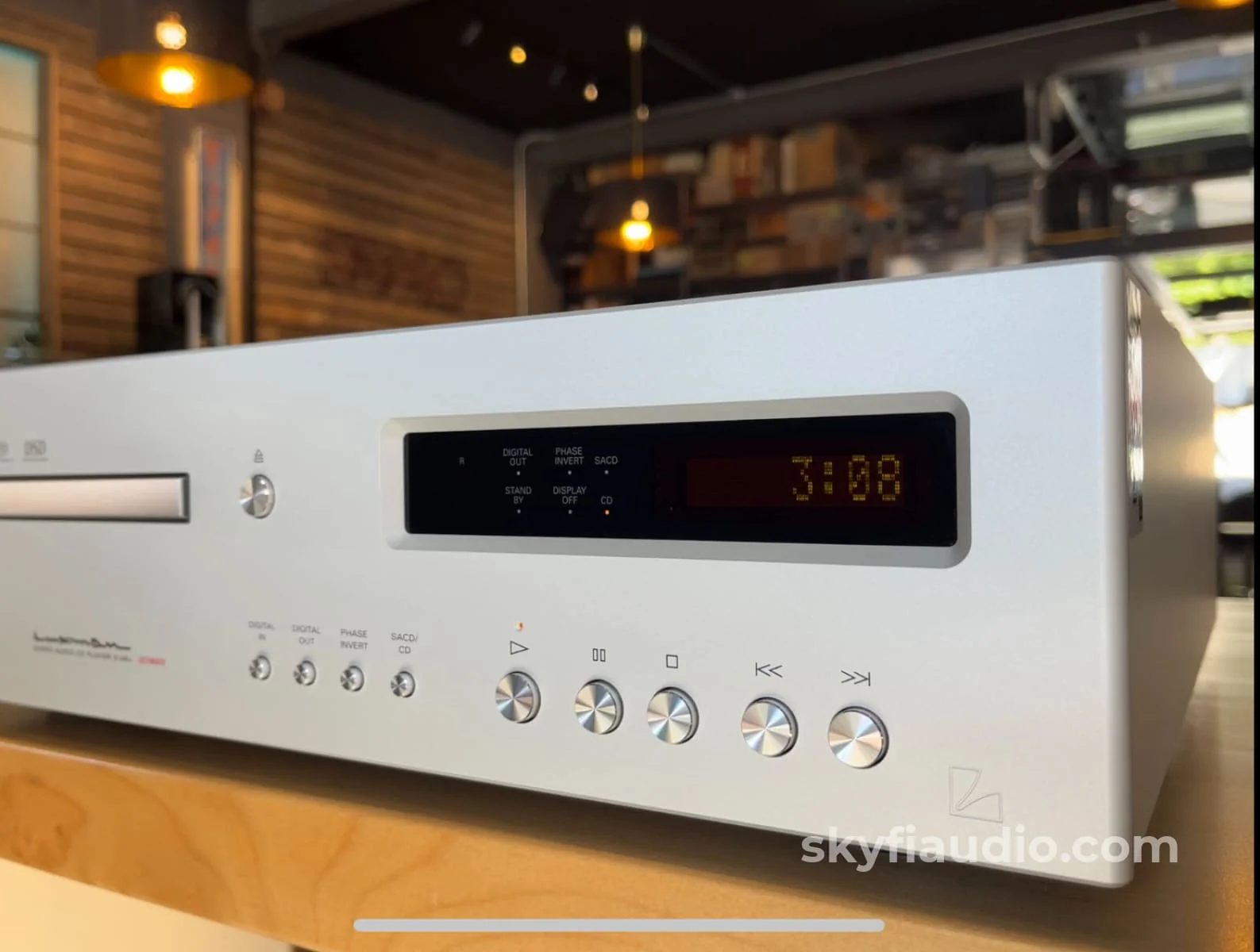 Luxman D-06U SACD Player - Complete Set - Image 4