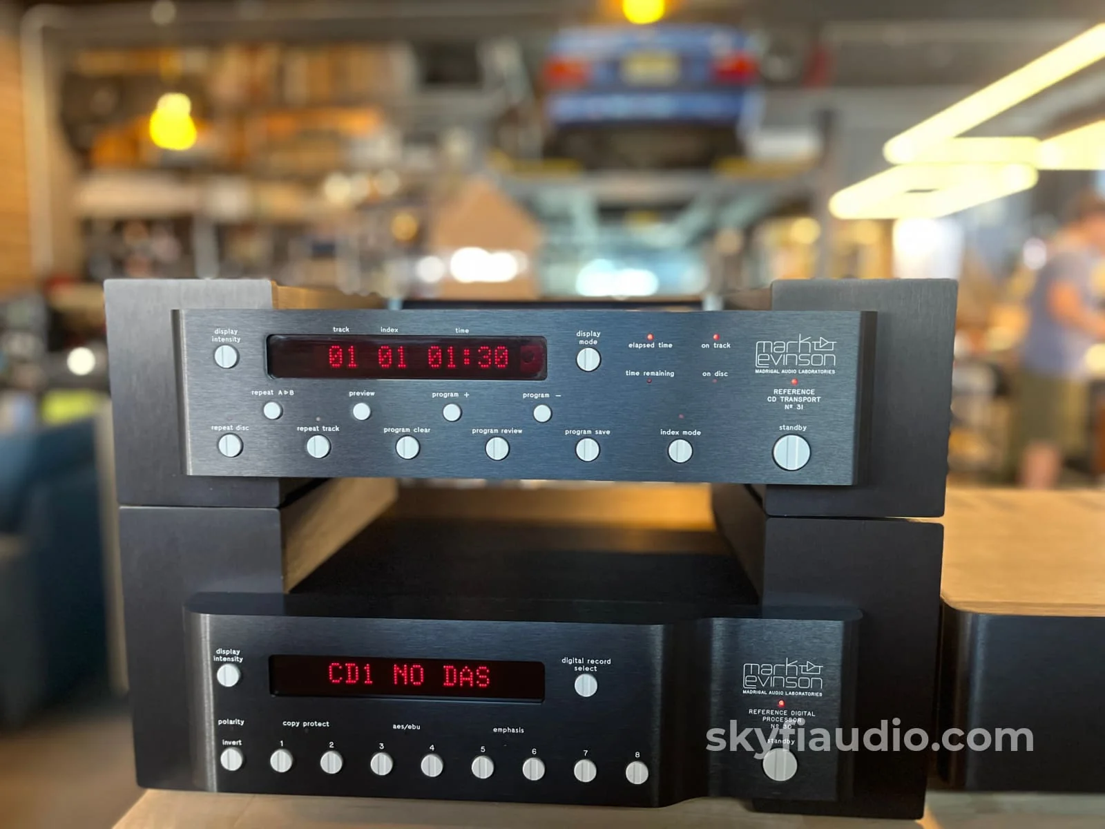 Mark Levinson No. 31 Top Loading CD Transport w/ No. 30 Reference Digital Processor + PLS-330 External Power Supply - Image 2