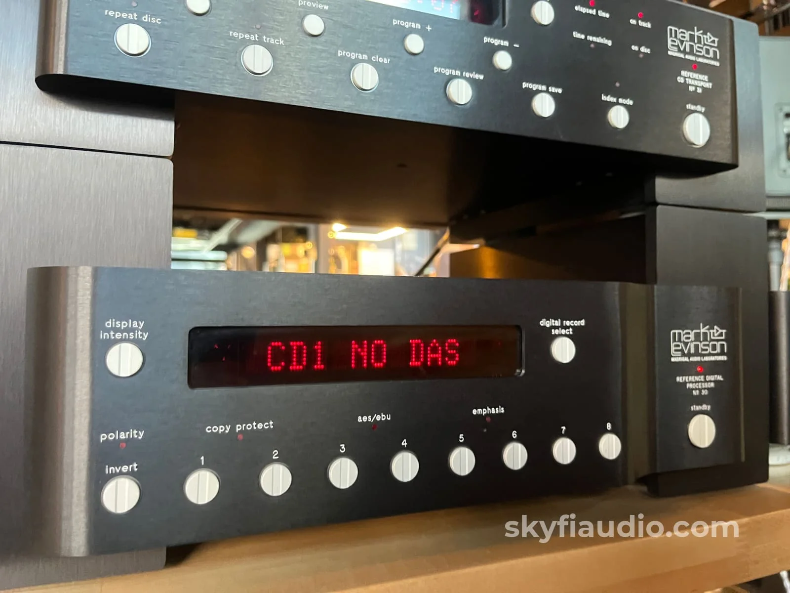 Mark Levinson No. 31 Top Loading CD Transport w/ No. 30 Reference Digital Processor + PLS-330 External Power Supply - Image 4