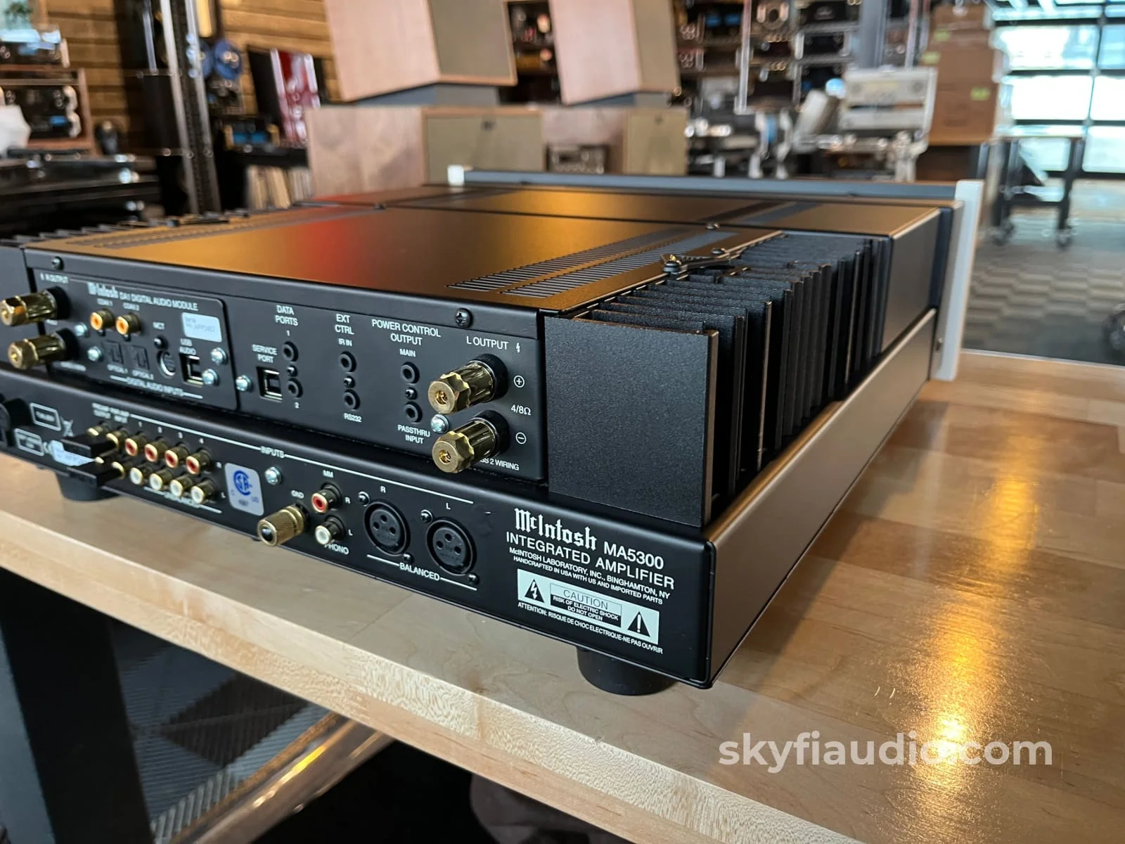 McIntosh MA5300 Integrated Amplifier - Pre-Loved - Image 6