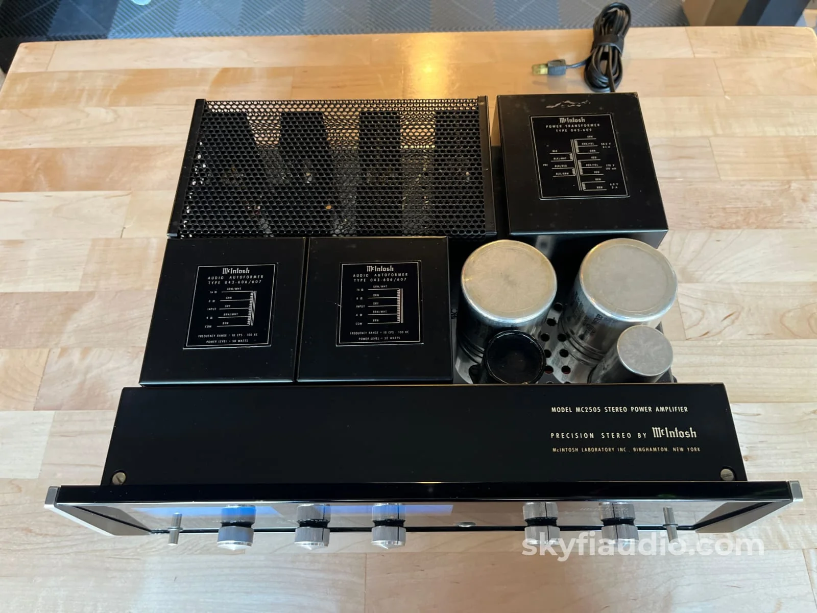 McIntosh MC2505 Vintage Solid State Amplifier - Serviced Late Serial - Image 8