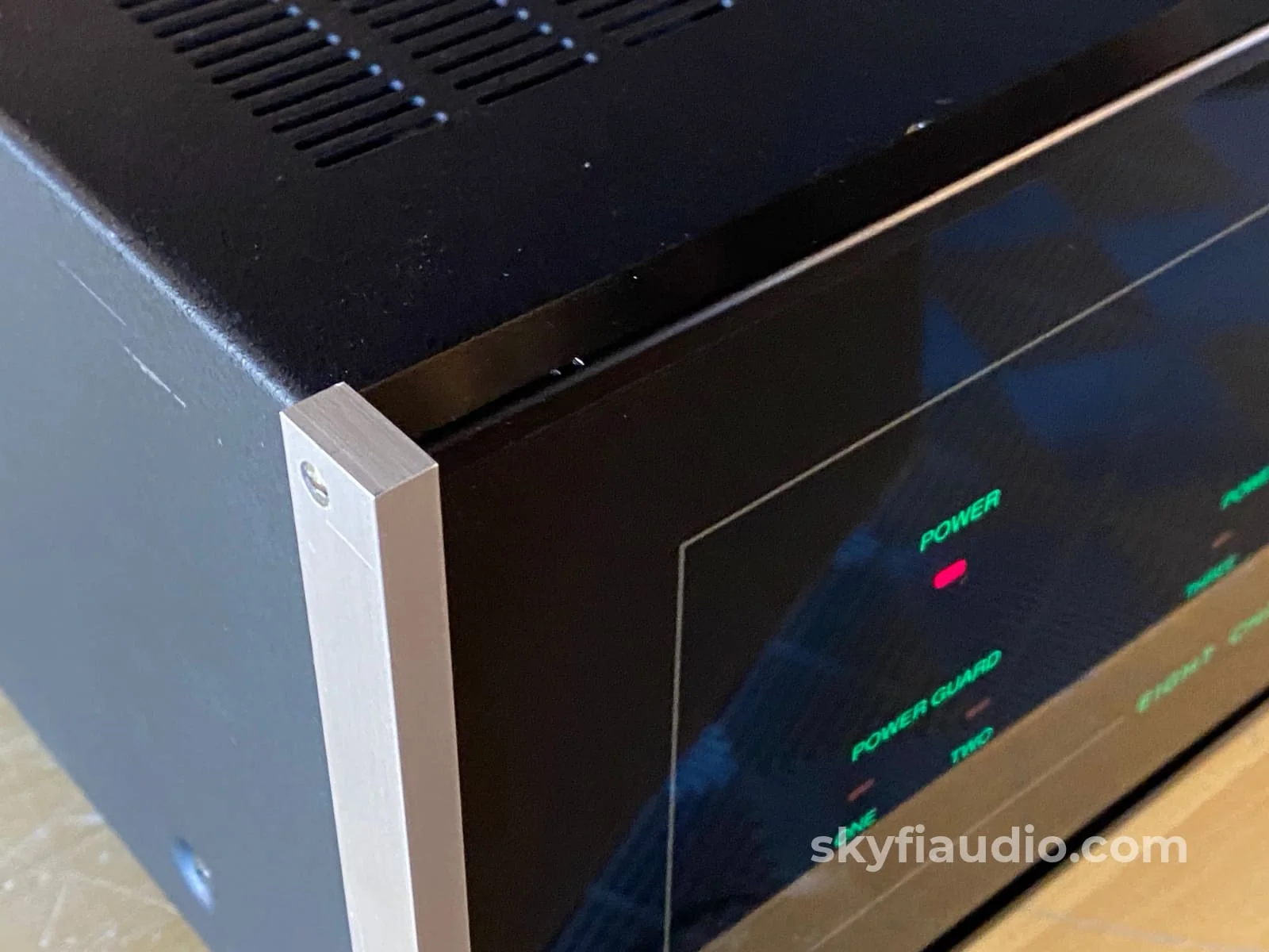 McIntosh MC7108 - 8 Channel Amplifier - Configurable! - Image 6