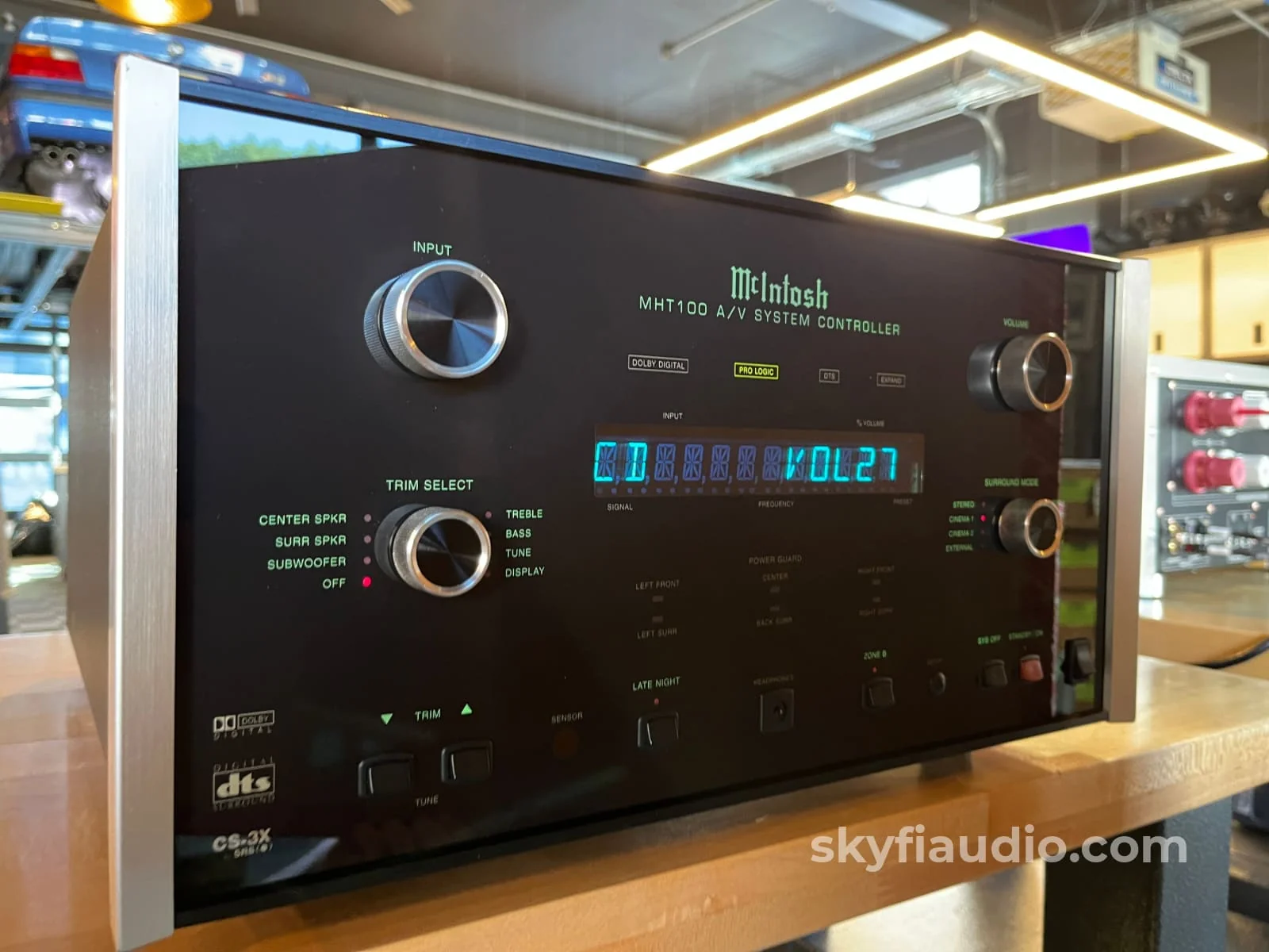 McIntosh MHT100 Home Theater Receiver - Serviced with New Glass and Power Supply - Image 3