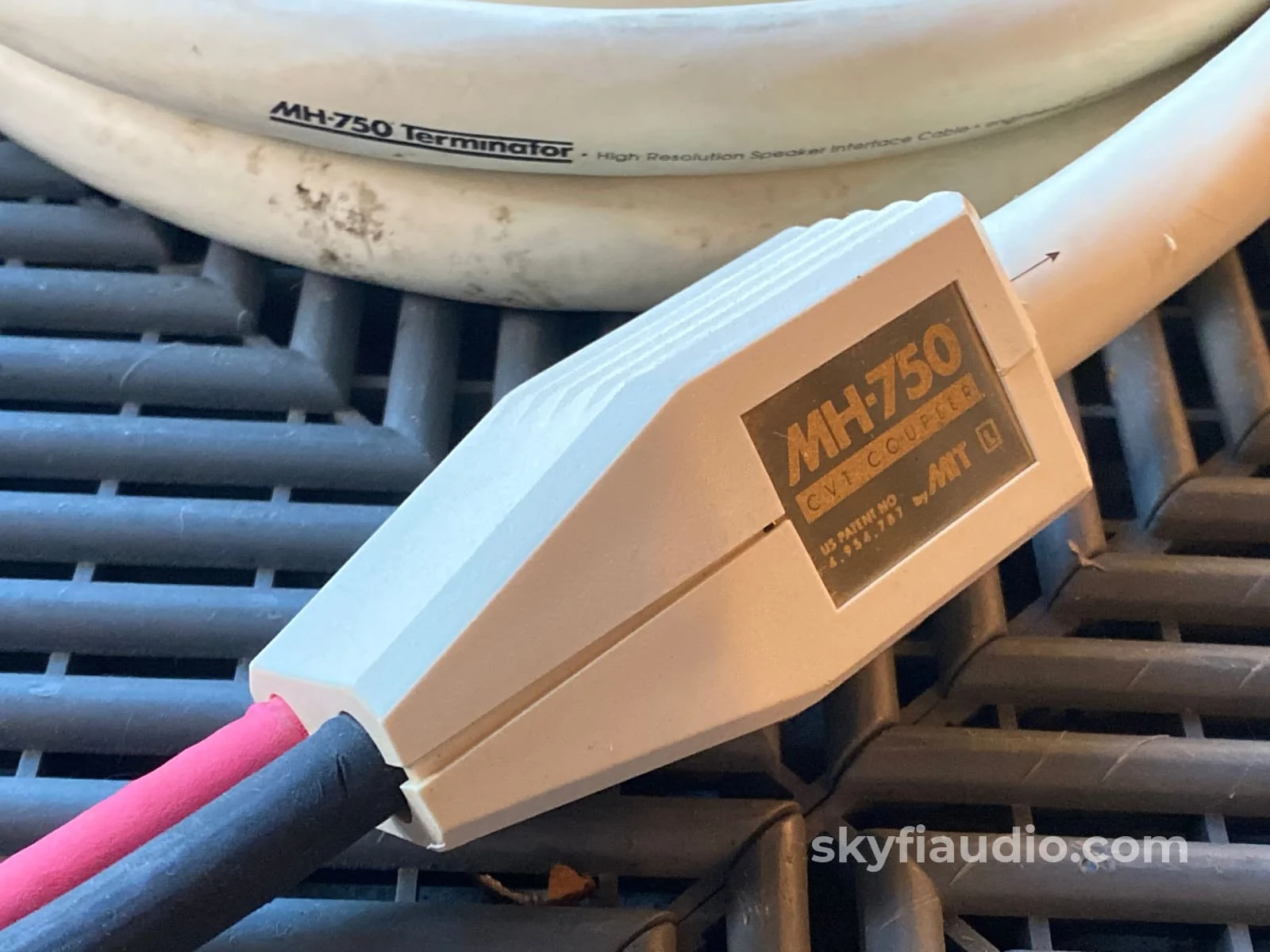 MIT (Music Interface Technology) MHT-750 Series Two Speaker Cables - 15 Feet - Image 13