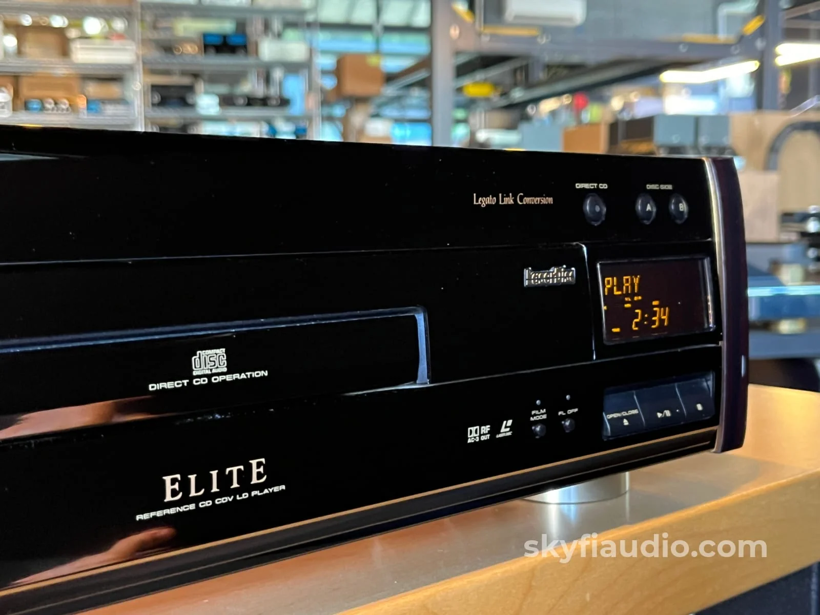 Pioneer Elite CLD-99 LaserDisc Player - With Original Jog-Dial Remote - Image 10