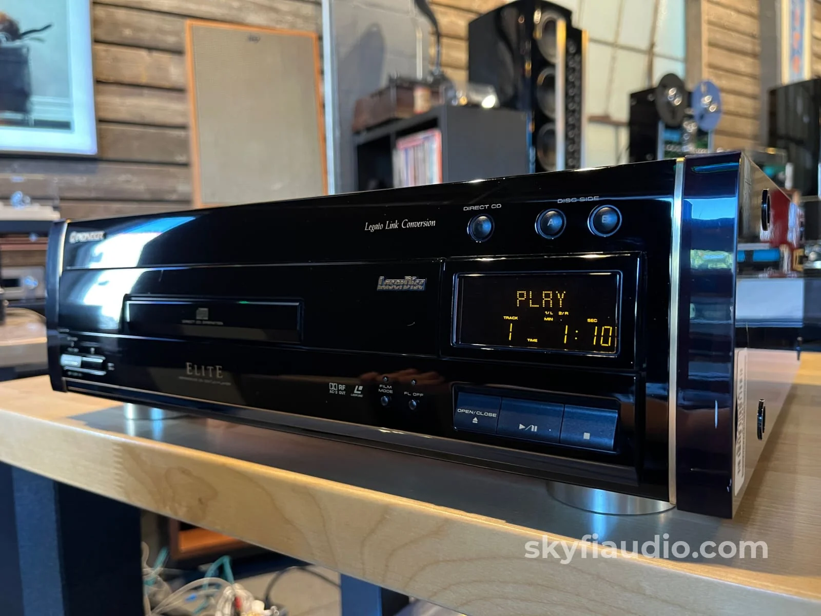Pioneer Elite CLD-99 LaserDisc Player - With Original Jog-Dial Remote - Image 3