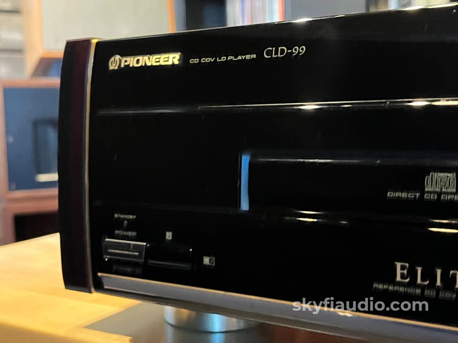 Pioneer Elite CLD-99 LaserDisc Player - With Original Jog-Dial Remote - Image 8