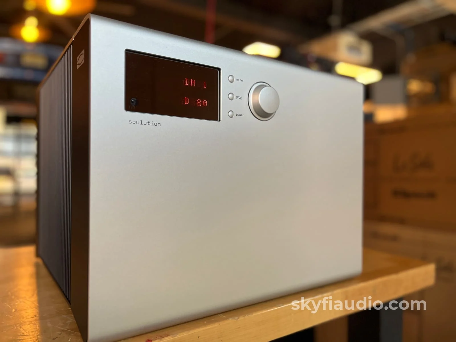 Soulution Audio 530 Integrated Amplifier with Phono - Like New $45k MSRP - Factory Refreshed - Image 3