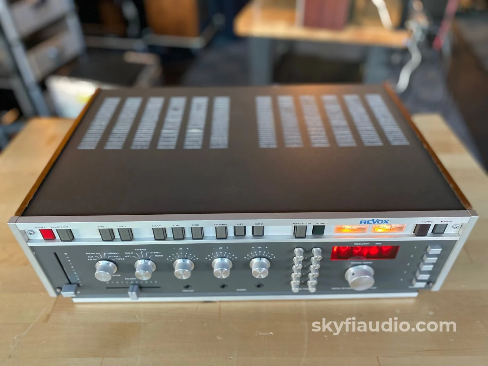 ReVox A720 Preamplifier Tuner With Gorgeous Nixie Tube Display - Image 6