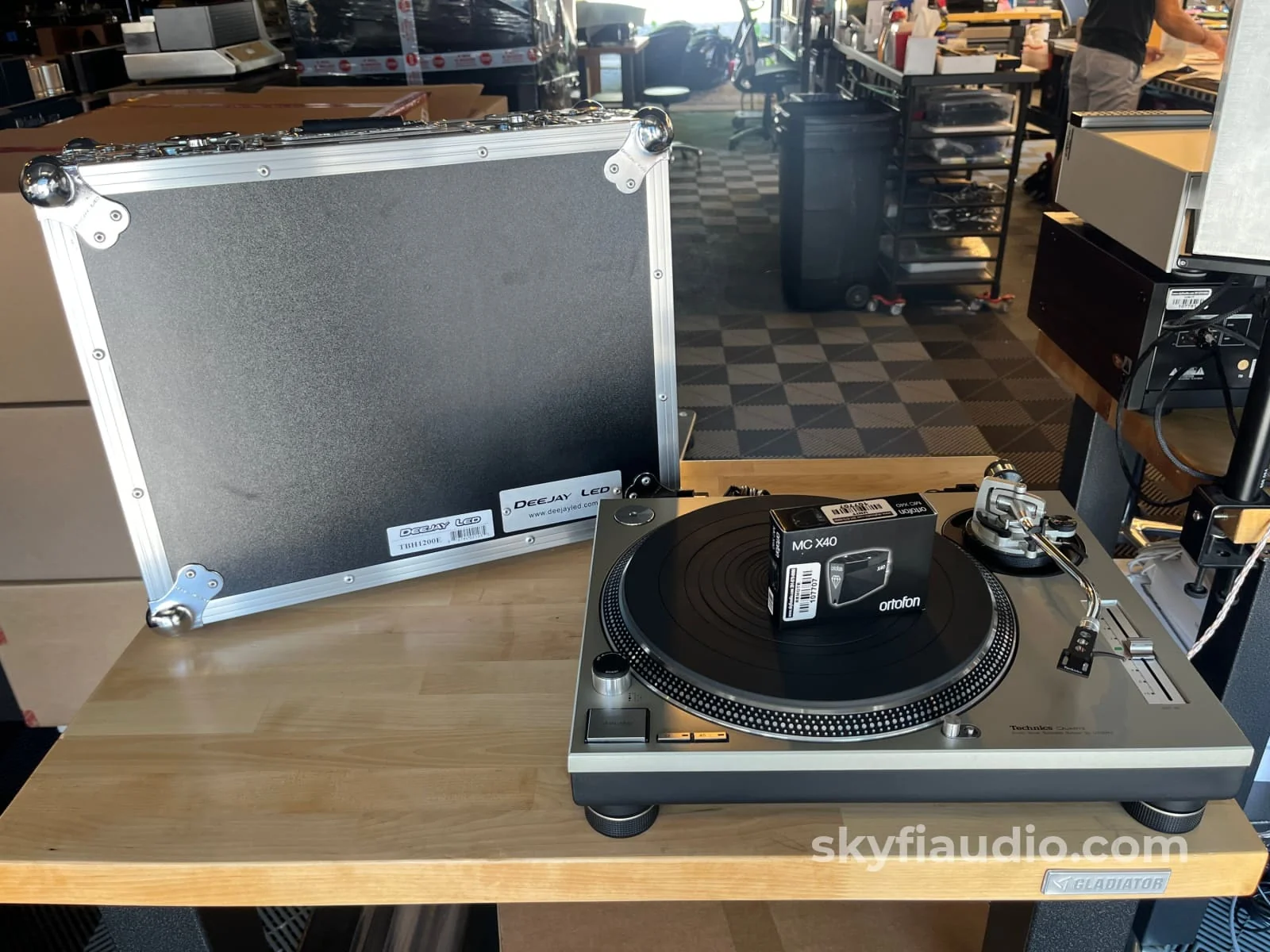 Technics SL-1200MK2 Turntable w/ Flight Case and Ortofon X40 Cartridge - New - Image 18