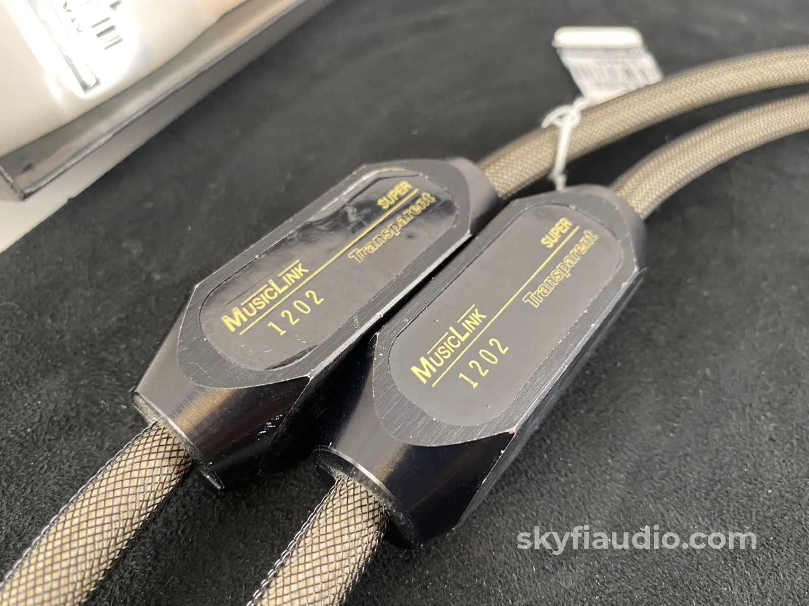 Transparent MusicLink RCA Interconnects (Pair) - 1.5m - Image 4